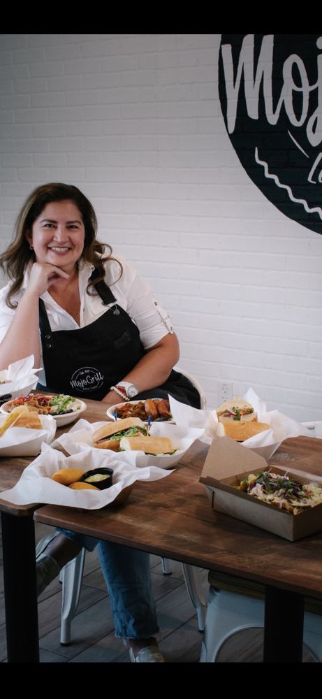 Chef Olimar at Mojo Grill Latin Fusion